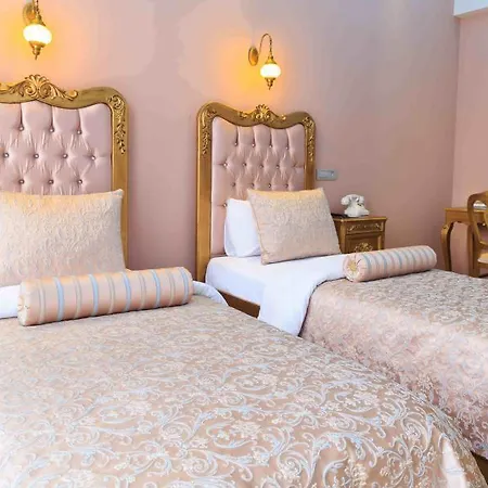Elegance Hotel