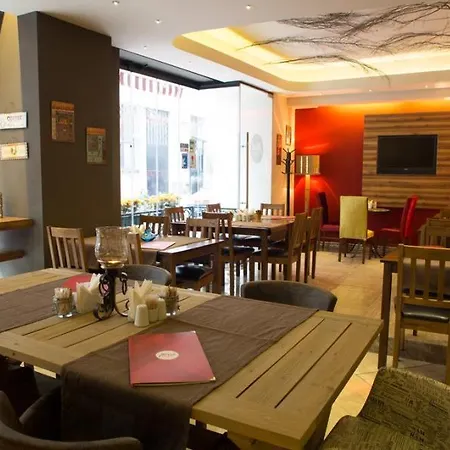 Elegance 3*