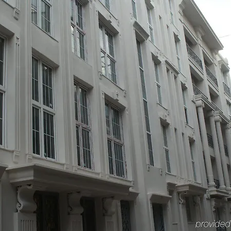 Elegance Hotel