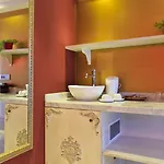 Elegance Hotel 3*