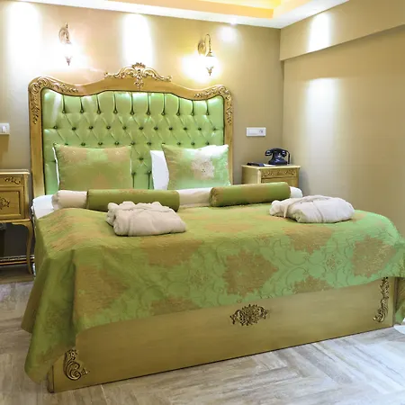 Elegance Hotel